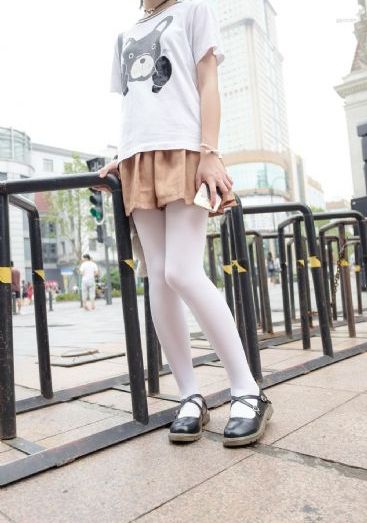 电车魔女在线