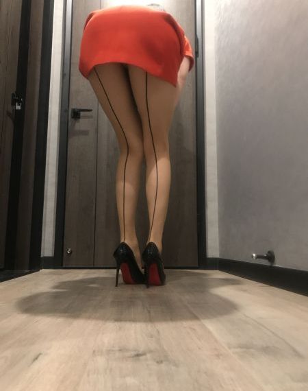 笼中女囚在线