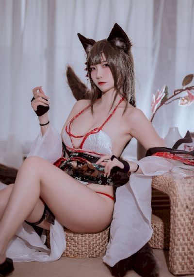 艳妇臀荡乳欲伦交换32