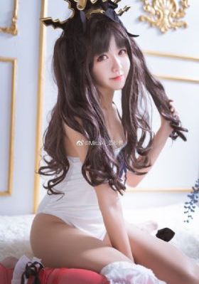 百媚千娇